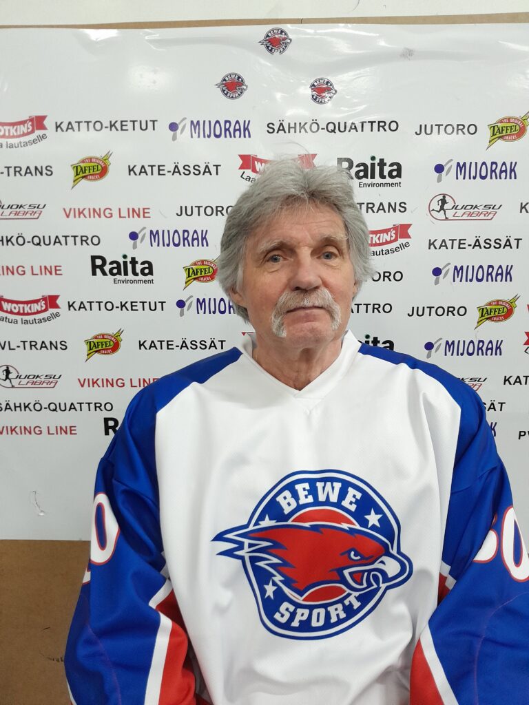 JARMO SALMISESTA KUNNIAPUHEENJOHTAJA